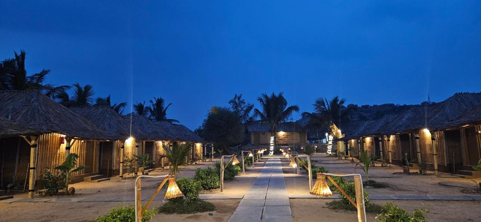 The King On The Rocks Resort Hampi Eksteriør bilde